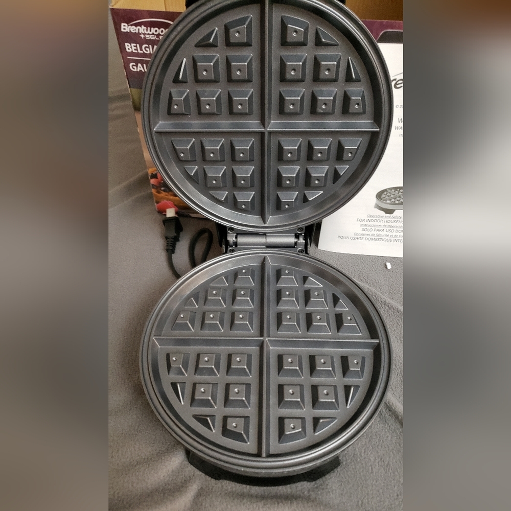 Belgian waffle maker - Picture 2 of 4